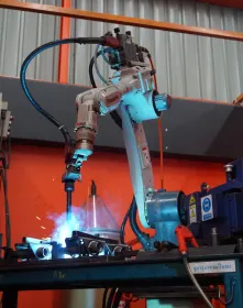 Welding robot